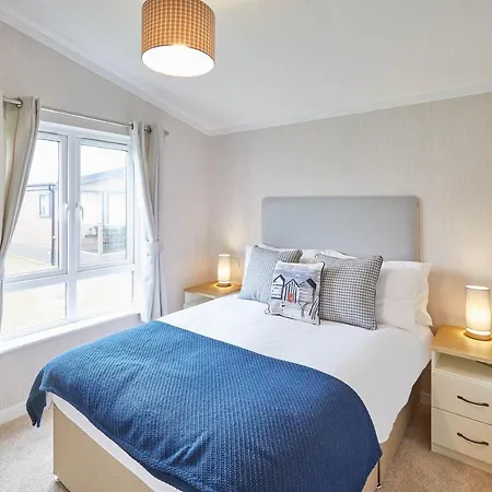 Host & - 28 The Pines Holiday home Runswick